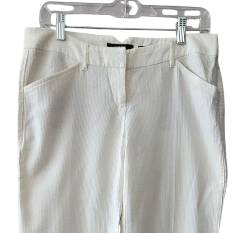 Body by Victoria "The Eva Fit" Cotton Blend Cuffed White Slacks - 6